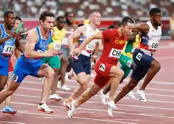 球队在国际赛场上取得了非凡的突破(球队在国际赛场上取得了非凡的突破和进步)