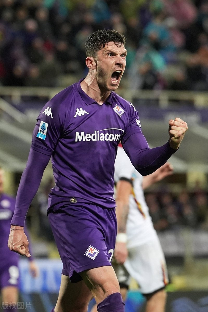 九州娱乐app-佛罗伦萨主场惨败AC米兰欲求胜利之路